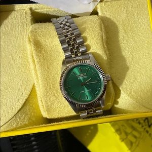 Silver green face invictia watch